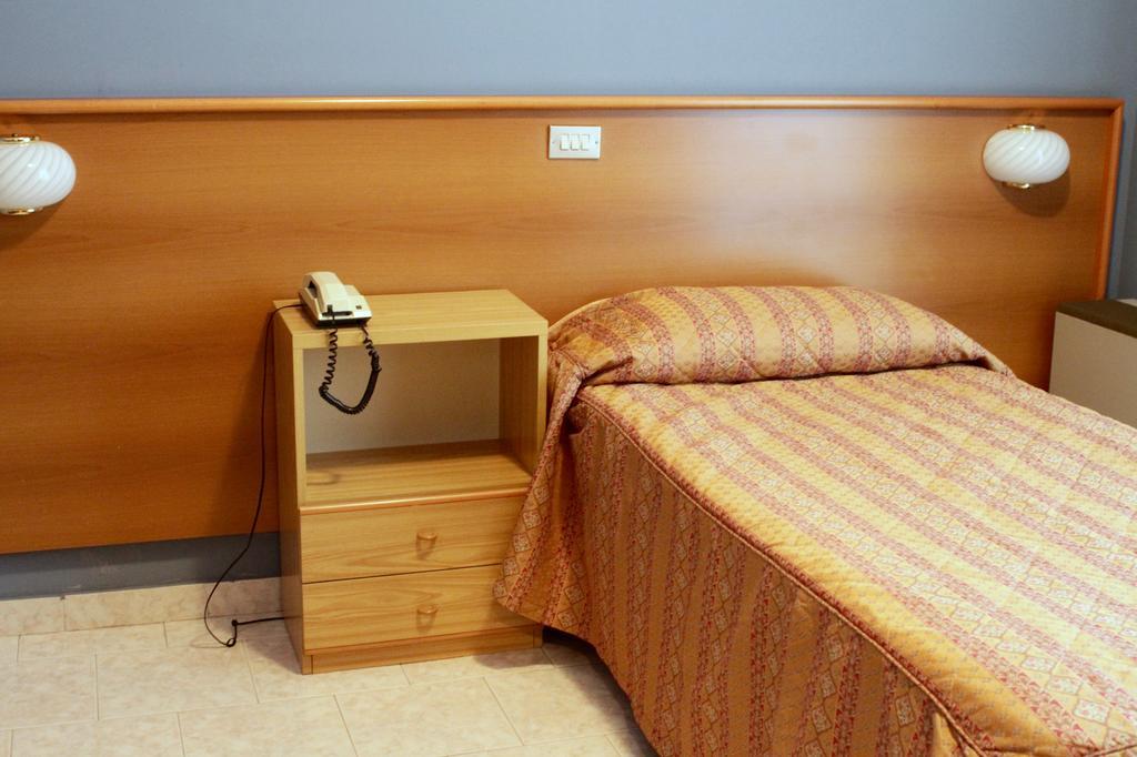 Hotel Monumento Certosa di Pavia Ngoại thất bức ảnh